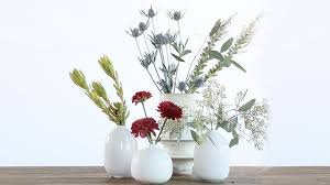 Featuring the best blooms of the season, beautifully presented and sure to delight. How To Arrange Store Bought Fresh Cut Flowers Sunset Magazine