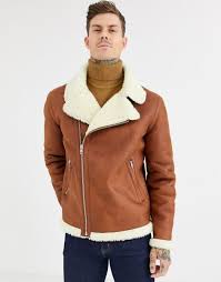 Notre gamme de manteaux pour femme te gardera au chaud avec style. Blouson Perfecto En Simili Peau De Mouton Retourne Asos Design Mode Tendance 2021
