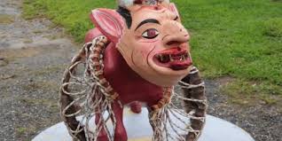 'Outsider' artist Bob Justin finds inspiration in the darndest stuff