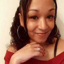 Amanda Brickhouse's Instagram, Twitter & Facebook