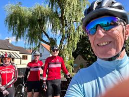 Seven "soles" arrived at Amici Bici for the fish and chip ride to Stoney  Middleton. Happy Birthday to Sue who joined the ride to celebrate her  birthday!!! and a warm welcome to