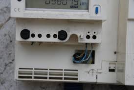 Fonctionnement des heures pleines / heures creuses, gestion de votre consommation et économies d'énergie… on vous explique ! Branchement Commutateur Jour Nuit Chauffe Eau