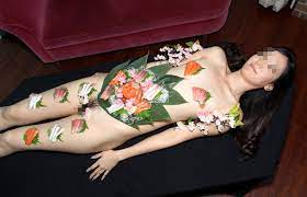 女体盛りされてる肉便器女子のエロ画像40枚 | 極抜きライフ～素人極エロ画像
