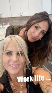 Work hard play hard 👌✅❤️😝, #hairstylist #hairstylistlife #worklife  #sociallife #workhardplayhard #workhardplayharder #thisliferocks  #downtownpetaluma #doit #shenanigans #coworkers #coworkersandfriends ...