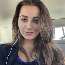 Janet Arthur (@JanetAr61947162)