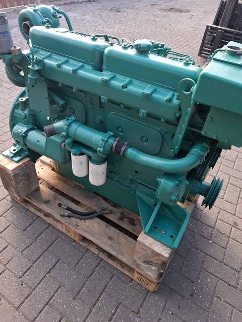 Volvo Penta Inboard Marine Engine thumbnail 2