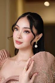 I am looking for a beauty parlor with reasonable prices near Tampines