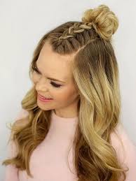 There may also be extra group photos organized for sports teams, clubs, and more. 10 Easy Simple Hairstyles For The Everyday Uni Life