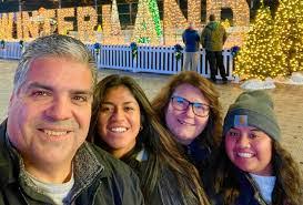 Amy Roldan's Instagram, Twitter & Facebook