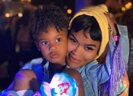 В 2007 году подписала контракт с лейблом star trak entertainment фаррелла уильямса. Is Teyana Taylor Pregnant Daughter Gives Away The Secret