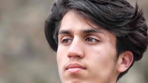 Youth international anwari had attempted to grab on to an american plane after joining thousands of people at hamid karzai international airport, where the us has been flying people away since taliban. Fuwkg Kvfoklom