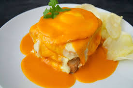 Ingredienti per la ricetta della francesinha (per 4 persone). As Melhores 10 Receitas De Francesinha A Moda Do Porto