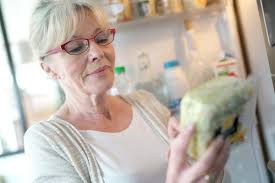 L'importante è conservarli nella loro confezione o in barattoli di vetro ermeticamente chiusi. Posso Mangiare Un Cibo Dopo La Data Di Scadenza