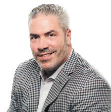 Brent Loring's Instagram, Twitter & Facebook