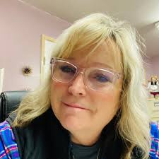 Wow! This Swan Painted Pumpkin is so beautiful! 🎃😍 spotted