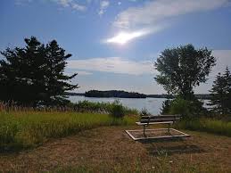 Its main loop circles spring lake (the lake) and encompasses spur trails through the towns of spring lake and ferrysburg. Hiking Island Lake Conservation Area The World As I See It