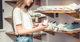 Photo Mi-Crocs mi-ballerines ces chaussures étranges seront partout cet ...