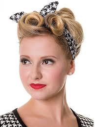 Mit diesen retro frisuren lebt der look der 50er wieder auf. Rockabilly Frisur Kurze Haare Ayayhome