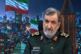 محسن رضایی: آمریکایی‌ها خیالبافی‌هایشان را به‌جای دستاورد جا می‌زنند