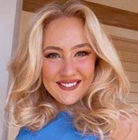 Carrie Luedtke's Instagram, Twitter & Facebook