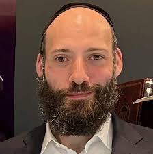 Michael Ostrzyga, a German composer/conductor, recently premiered his  choral composition "K'vsh-chu" (Redwood). I was able to find a radio  recording online! It will be posted for only 8 more days