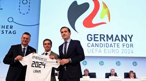 High exchange rate 1.144, low 1.094. Lahm Leading By Example As Germany Press Bid To Land Euro 2024 Aips Media