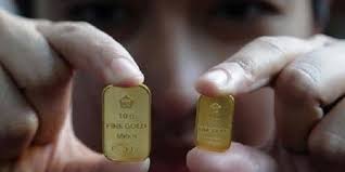 Gaji karyawan indomaret berdasarkan posisi dan jobdesknya 2020 untuk yang pertama kita mulai untuk gaji dengan posisi yang paling sering kita jumpai di toko sampai dengan yang bekerja di. Apa Perbedaan Emas Batangan Antam Vs Ubs Halaman All Kompas Com