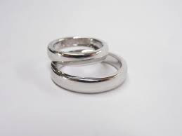 Inicio/tienda/anillos de plata/anillos argollas matrimonio en plata 925. Argollas De Matrimonio Esta Es Una Linda Opcion Para Las Parejas Clasicas Y Romanticas Fa Anillos De Casados Anillos De Pareja Anillos De Compromiso Vintage