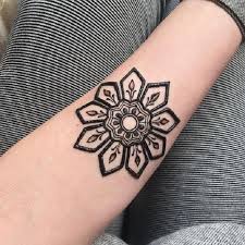 Cute Florals To Perk Up Your Hands Henna Tattoo Designs Henna Flower Designs Henna Designs Easy