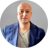 Robert Nizza's Instagram, Twitter & Facebook