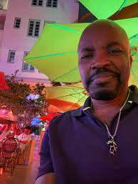 I just back from Fort Lauderdale ,Florida for three full days. One of  oldest friends got married