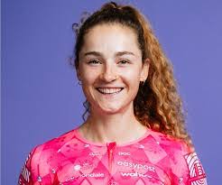 Erin Bianco's Instagram, Twitter & Facebook