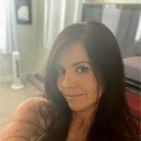 Janine Pace's Instagram, Twitter & Facebook