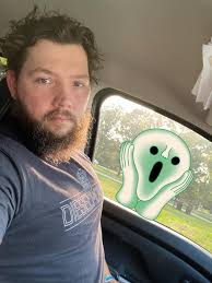 Hairstylist in Shepherdsville with long hair experience