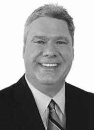 Brett Arias's Instagram, Twitter & Facebook