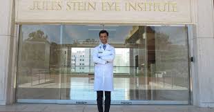 الدكتور رامين دانشوري علاج العيون في ايران تصحيح النظر زراعة القرنية