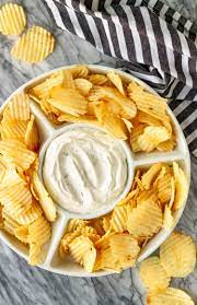 3 Ingredient Potato Chip Dip Recipe If You Re A Chips And Dip Junkie You Re Going To Love This Out Of This World Easy Chips Chip Dip Recipes Easy Chip Dip