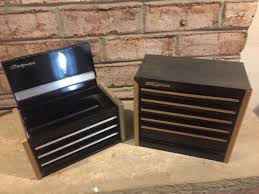 Our master and intermediate sets have tool control foam pads in each drawer. Snap On Black Mini Tool Box Bottom And Top Chest With Gold Trim Antique Price Guide Details Page
