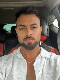 Adam Omar (@adam.omar.18) • Instagram photos and videos