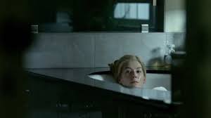 Because gone girl was a popular new release at the time, police and citizens alike couldn't help but notice the resemblance between the movie and huskins and quinn's story. Review Rosamund Pike Gives An Oscar Worthy And Career Making Performance In Gone Girl Women And Hollywood