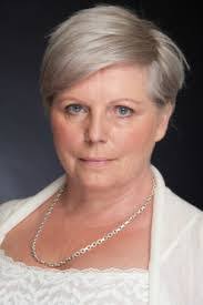 Jayne Connell's Instagram, Twitter & Facebook