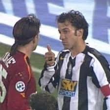 Il 5 marzo 2005 Alessandro Del Piero viene colpito con uno schiaffo in  volto dal difensore della Roma Leandro Cufré. Non piomba a terra. Non  rotola contorcendosi per il dolore. Guarda l'avversario