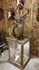 Barnwood Pedestal For Whitetail Mount Whitetaildeerwallmounts Whitetaildeereuropeanmount Deer Hunting Decor Deer Mounts Deer Mount Decor