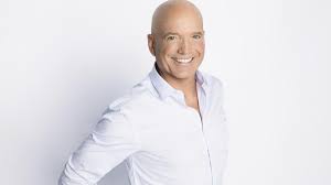 Louis bodin naît le 29 décembre 1957 à reims. Louis Bodin L Enorme Salaire Du Presentateur De La Meteo Sur Tf1 Devoile En Direct