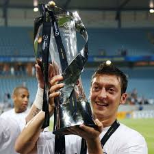 1934 dünya kupası'nda ilk kez eleme turu yapıldı ve 16 takım turnuvada yer almaya hak kazandı. Mesut Ozil In Bugune Kadar Kazandigi 8 Kupa