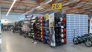 Info magazine pentru produsele decathlon 4.7/5 opinia ta contează decathlon app disponibil în play store și app store modalități de livrare. Seine Saint Denis Decathlon Ouvre Ses Portes Au Centre Commercial O Parinor Actu Seine Saint Denis