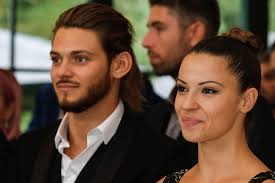 Les inséparables amis à l'assaut du fort boyard (video). Denitsa Ikonomova Et Rayane Bensetti En Couple La Reponse Claire De La Danseuse Danseuse Rayanne Bensetti Actrice