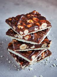 This Sheet Pan Dessert Is The Perfect Contribution To Any Potluck En 2020 Recette Ricardo Recette Alimentation