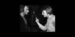Claude françois jr a joué un rôle essentiel dans la production de cloclo, le film, qui retrace la vie de son père. Claude Francois Jr Johnny Aussi A Pris Des Ex De Mon Pere Dh Les Sports