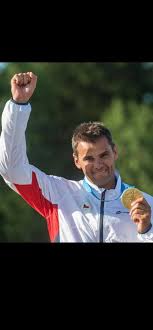 Wikimedia commons har medier relatert til david kostelecký. David Kostelecky Facebook